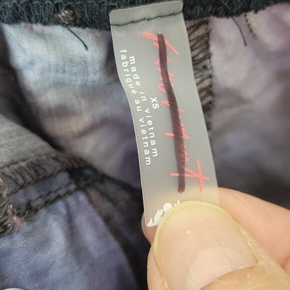 FREE PEOPLE mesmerize me activewear pants Sz XS NEW - Picture 11 of 11